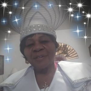 Meet your Posher, Clara